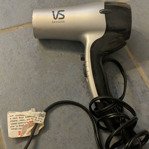 VS Sassoon hair dryer